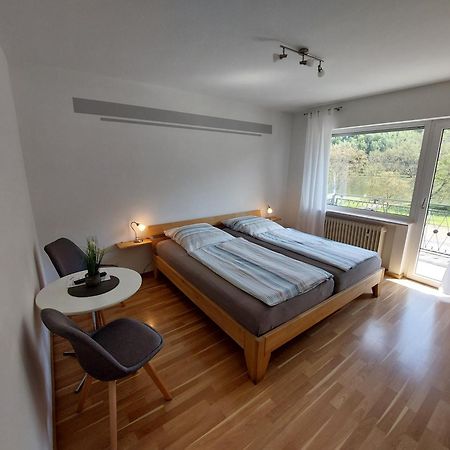 Pension Mosella, Gaestezimmer Sankt Aldegund Zewnętrze zdjęcie